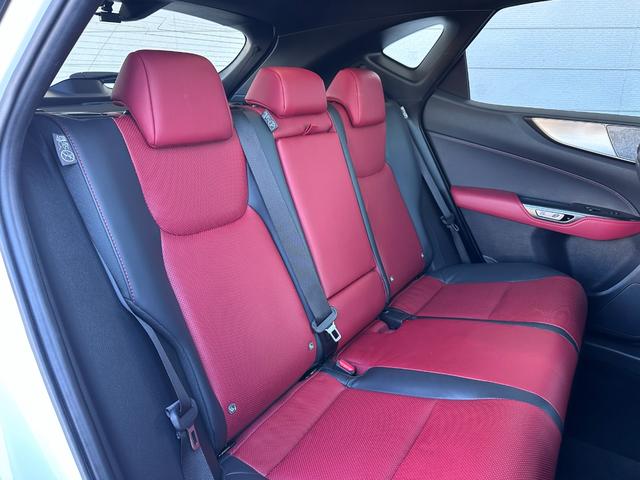 ＮＸ ＮＸ３５０ｈ　Ｆスポーツ　本革レッド内装　マークレビンソン　オレンジブレーキキャリパー　パノラマルーフ　デジタルインナーミラー　アドバンスパーク　アクセサリーコンセント　リヤフォグランプ　置くだけ充電　寒冷地仕様　純正２０ＡＷ（38枚目）