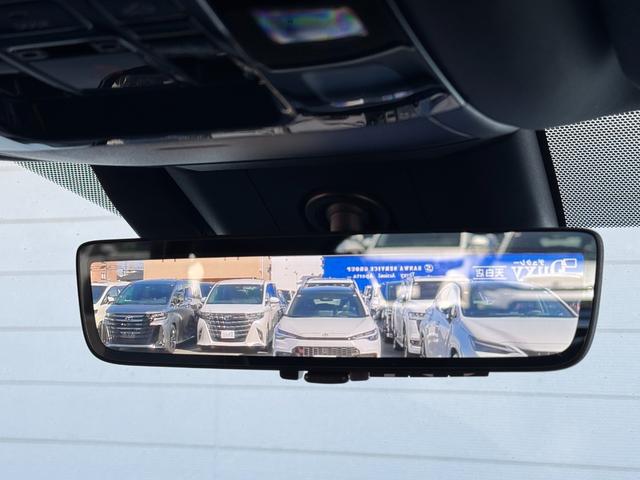 �f�W�^���C���i�[�~���[