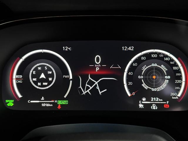 ���F���̍����X�s�[�h���[�^�[�ł��B�}���`�C���t�H���[�V�����f�B�X�v���C�ŔR�����S���u�̍쓮�󋵂����m�F�����܂��B