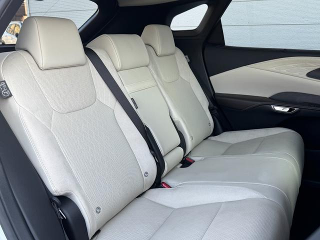 ＲＸ ＲＸ３５０ｈ　バージョンＬ　内装ホワイト　１４型ｌコネクトナビ　パノラマルーフ　デジタルインナーミラー　輻射ヒーター　ドラレコ前後　空気圧センサー　後席電動リクライニング　アドバンストドライブ＆パーク　ＡＣ１００Ｖ　純正２１ＡＷ（37枚目）