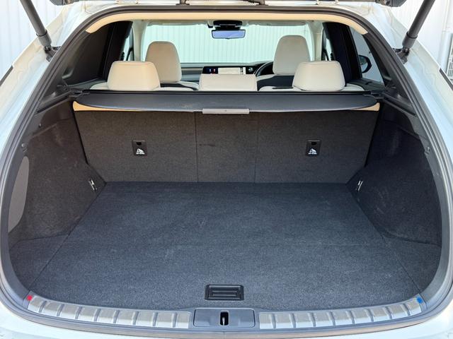 ＲＸ ＲＸ３５０ｈ　バージョンＬ　内装ホワイト　１４型ｌコネクトナビ　パノラマルーフ　デジタルインナーミラー　輻射ヒーター　ドラレコ前後　空気圧センサー　後席電動リクライニング　アドバンストドライブ＆パーク　ＡＣ１００Ｖ　純正２１ＡＷ（70枚目）