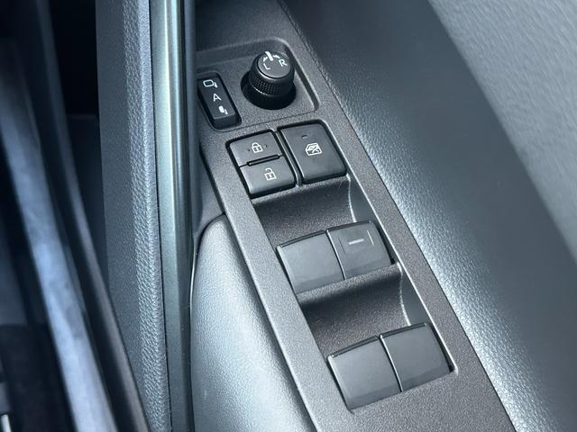 �d���i�[�h�A�~���[�͕W�������ł��B