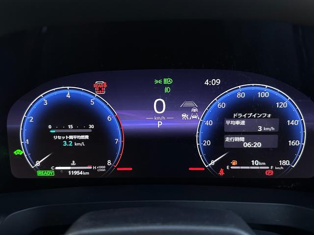 ヴェルファイアハイブリッド Ｚ　プレミア　黒本革　１４型コネクトナビ　左右独立ムーンルーフ　デジタルインナーミラー　ユニバーサルステップ　ヘッドアップディスプレイ　トヨタチームメイト　アドバンストドライブ＆パーク　ＡＣ１５００Ｗ　純正１９ＡＷ（43枚目）