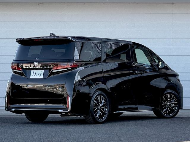 ヴェルファイアハイブリッド Ｚ　プレミア　内装ブラウン　１４型コネクトナビ　デジタルインナーミラー　１３．２型後席モニター　左右独立ムーンルーフ　ヘッドアップディスプレイ　アドバンストドライブ＆パーク　スペアタイヤ　置くだけ充電　純正２０ＡＷ（12枚目）