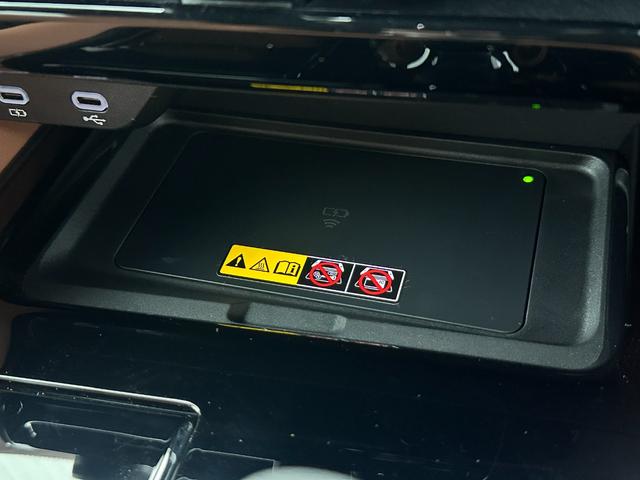 ヴェルファイアハイブリッド Ｚ　プレミア　本革ブラウン内装　左右独立ムーンルーフ　デジタルインナーミラー　ヘッドアップディスプレイ　トヨタチームメイト　シートヒーター＆クーラー　ドラレコ前後　アクセサリーコンセント　置くだけ充電　純正１９ＡＷ（55枚目）