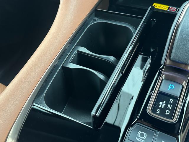 ヴェルファイアハイブリッド Ｚ　プレミア　本革ブラウン内装　左右独立ムーンルーフ　デジタルインナーミラー　ヘッドアップディスプレイ　トヨタチームメイト　シートヒーター＆クーラー　ドラレコ前後　アクセサリーコンセント　置くだけ充電　純正１９ＡＷ（57枚目）