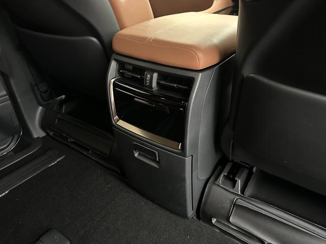 ヴェルファイアハイブリッド Ｚ　プレミア　本革ブラウン内装　左右独立ムーンルーフ　デジタルインナーミラー　ヘッドアップディスプレイ　トヨタチームメイト　シートヒーター＆クーラー　ドラレコ前後　アクセサリーコンセント　置くだけ充電　純正１９ＡＷ（68枚目）