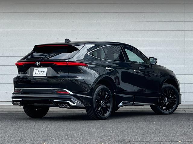 ハリアーハイブリッド Ｚ　レザーパッケージ・ナイトシェード　特別仕様車　ＰＨＥＶ仕様グリル　モデリスタエアロ　１２．３型ＪＢＬコネクトナビ　調光パノラマルーフ　アクセサリーコンセント　デジタルインナーミラー　シートヒーター＆クーラー　シートメモリ　純正１９ＡＷ（12枚目）