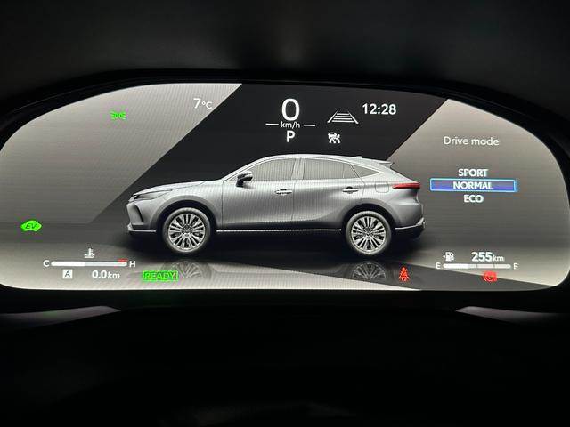 ハリアーハイブリッド Ｚ　レザーパッケージ・ナイトシェード　特別仕様車　ＰＨＥＶ仕様グリル　モデリスタエアロ　１２．３型ＪＢＬコネクトナビ　調光パノラマルーフ　アクセサリーコンセント　デジタルインナーミラー　シートヒーター＆クーラー　シートメモリ　純正１９ＡＷ（44枚目）