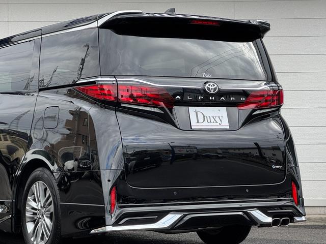 アルファードハイブリッド Ｚ　モデリスタエアロ　１３．２インチ後席モニター　左右独立ムーンルーフ　デジタルミラー　アドバンストドライブ＆パーク　ユニバーサルステップ　ヘッドアップディスプレイ　寒冷地仕様　置くだけ充電　純正１８ＡＷ（25枚目）