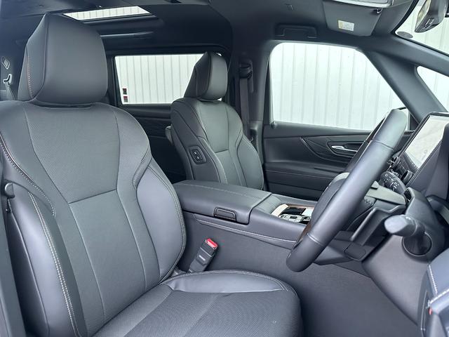 アルファードハイブリッド Ｚ　モデリスタエアロ　１３．２インチ後席モニター　左右独立ムーンルーフ　デジタルミラー　アドバンストドライブ＆パーク　ユニバーサルステップ　ヘッドアップディスプレイ　寒冷地仕様　置くだけ充電　純正１８ＡＷ（34枚目）