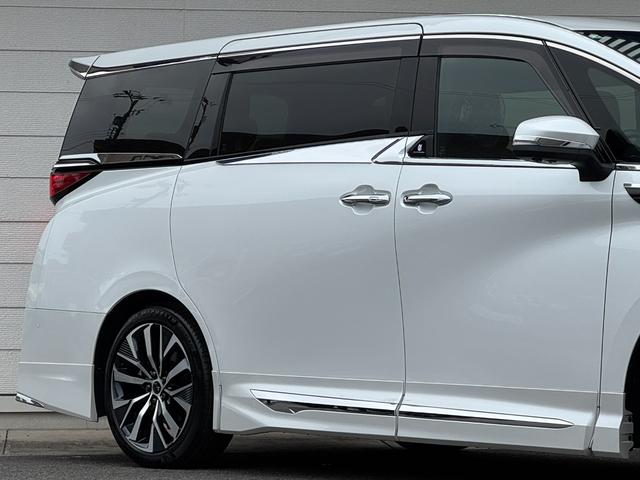 アルファードハイブリッド Ｚ　モデリスタエアロ　イルミルーフスポイラー　フロントグリルメッキ　モデリスタ２０ＡＷ　後席フリップダウンモニタ　左右独立ムーンルーフ　デジタルインナーミラー　ヘッドアップディスプレイ　トヨタチームメイト（14枚目）