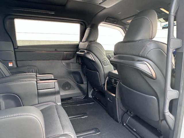 アルファードハイブリッド Ｚ　モデリスタエアロ　イルミルーフスポイラー　フロントグリルメッキ　モデリスタ２０ＡＷ　後席フリップダウンモニタ　左右独立ムーンルーフ　デジタルインナーミラー　ヘッドアップディスプレイ　トヨタチームメイト（37枚目）