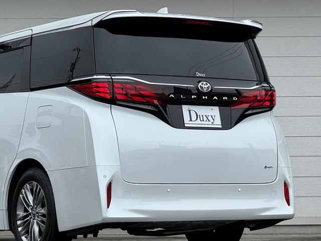 アルファードハイブリッド Ｚ　改良後モデル　１４型ＪＢＬコネクトナビ　リヤエンターテイメント　左右独立ムーンルーフ　デジタルミラー　トヨタチームメイト　ヘッドアップディスプレイ　シートヒーター＆クーラー　置くだけ充電　純正１８ＡＷ（24枚目）