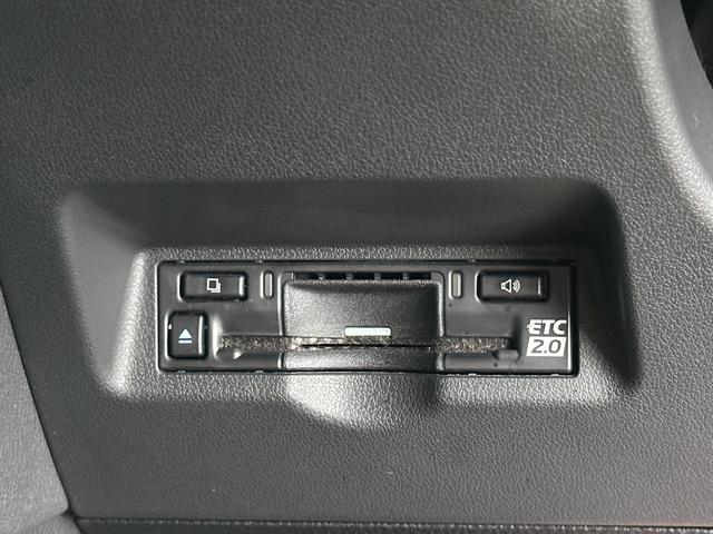 アルファードハイブリッド Ｚ　改良後モデル　１４型ＪＢＬコネクトナビ　リヤエンターテイメント　左右独立ムーンルーフ　デジタルミラー　トヨタチームメイト　ヘッドアップディスプレイ　シートヒーター＆クーラー　置くだけ充電　純正１８ＡＷ（66枚目）