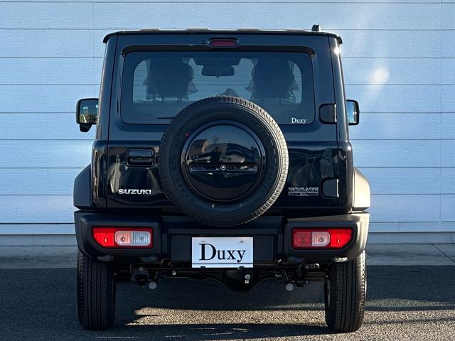 ジムニーノマド ＦＣ　５ドア　４速オートマ　アダプティブクルーズコントロール　シートヒーター　フルオートエアコン　ヘッドランプウォッシャー　本革巻ステアリング　ステアリングオーディオスイッチ　リヤフォグランプ　純正１５ＡＷ（5枚目）