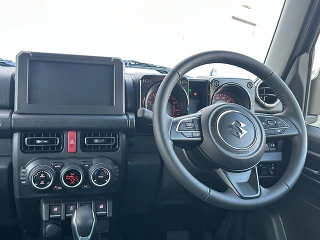 ジムニーノマド ＦＣ　５ドア　４速オートマ　アダプティブクルーズコントロール　シートヒーター　フルオートエアコン　ヘッドランプウォッシャー　本革巻ステアリング　ステアリングオーディオスイッチ　リヤフォグランプ　純正１５ＡＷ（28枚目）