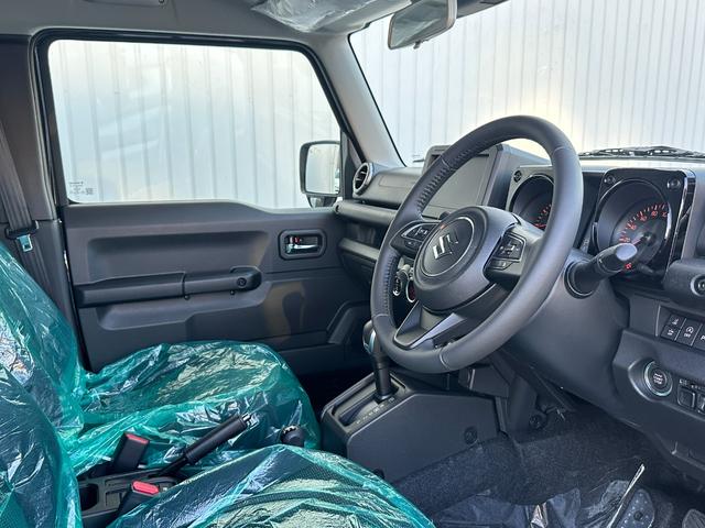 ジムニーノマド ＦＣ　５ドア　４速オートマ　アダプティブクルーズコントロール　シートヒーター　フルオートエアコン　ヘッドランプウォッシャー　本革巻ステアリング　ステアリングオーディオスイッチ　リヤフォグランプ　純正１５ＡＷ（31枚目）