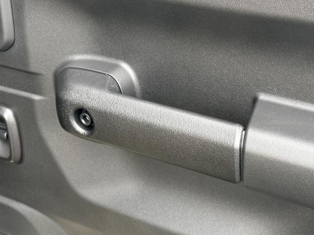 ジムニーノマド ＦＣ　５ドア　４速オートマ　フルオートエアコン　ヘッドランプウォッシャー　本革巻ステアリング　ステアリングオーディオスイッチ　アダプティブクルーズコントロール　シートヒーター　リヤフォグランプ　純正１５ＡＷ（34枚目）