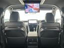 Ｚ　１３．２型後席モニター　左右独立ムーンルーフ　ユニバーサルステップ　デジタルインナーミラー　カラーヘッドアップディスプレイ　トヨタチームメイト　アドバンスパーク　パノラミックビュー　１４型コネクトナビ（40枚目）