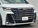 Ｚ　プレミア　本革ブラウン内装　１３．２型有機ＥＬ後席モニター　デジタルインナーミラー　左右独立ムーンルーフ　ヘッドアップディスプレイ　アドバンスドライブ＆パーク　置くだけ充電　アクセサリーコンセント　純正１９ＡＷ（15枚目）