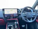 ＮＸ３５０ｈ　Ｆスポーツ　本革レッド内装　ＴＲＤエアロ　オレンジブレーキキャリパー　パノラマルーフ　デジタルインナーミラー　後席電動リクライニング　ヘッドアップディスプレイ　シートヒーター＆クーラー　ドラレコ前後　純正２０ＡＷ（45枚目）