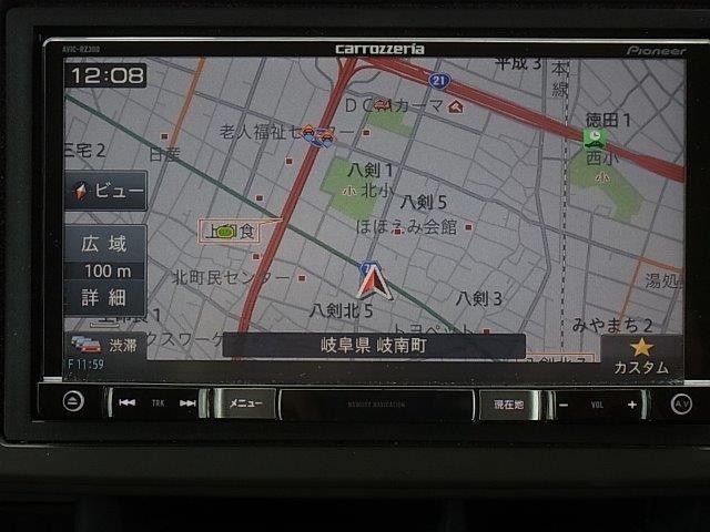 スタンダード・ローダウン　ナビＴＶ／バックカメラ／ＥＴＣ／衝突軽減ブレーキ／スマートキー／ＤＶＤ再生／イモビライザー／オートエアコン／アイドリングストップ(11枚目)