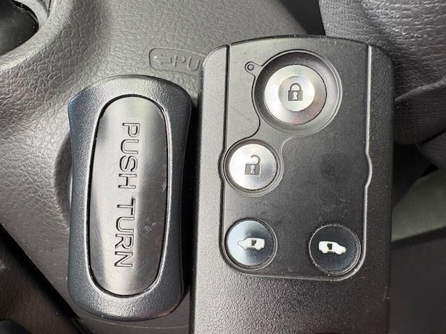 ステップワゴン G コンフォートセレクション /9型ナビTV/両側電動スライド/禁煙/Bluetooth/後期/HID/クルーズコントロール/スマートキー/DVD再生/イモビライザー(12枚目)