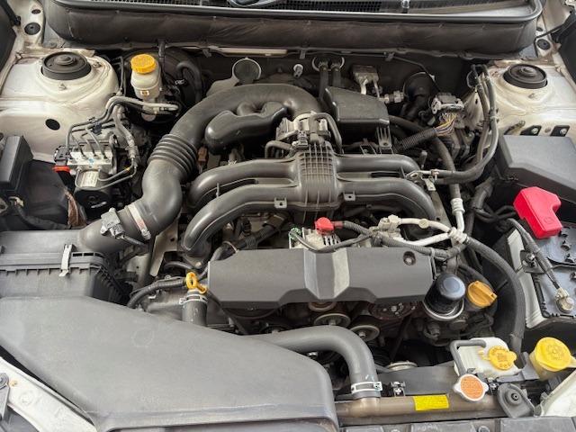 レガシィツーリングワゴン ２．５ｉアイサイト　４ＷＤ／禁煙／ナビＴＶ／Ｂｌｕｅｔｏｏｔｈ／１オーナー／バックカメラ／ＥＴＣ／衝突軽減ブレーキ／クルーズコントロール／スマートキー（16枚目）
