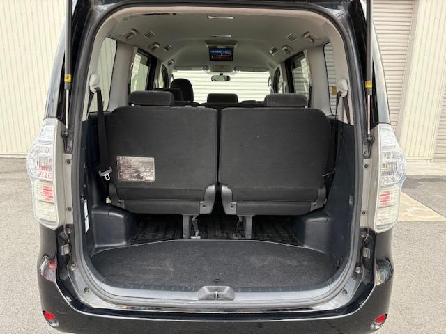 ヴォクシー X Lエディション 車検2年付/ナビTV/電動スライド/Bluetooth/後期/バックカメラ/HID/ETC/スマートキー/DVD再生/イモビライザー(14枚目)