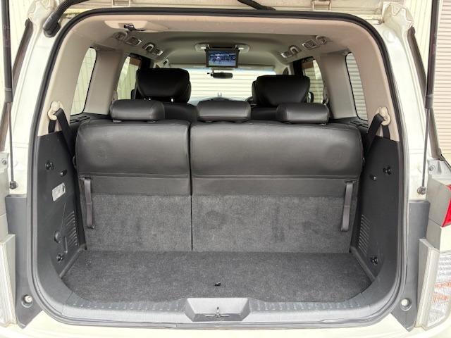 エルグランド 250ハイウェイスター /フリップモニター/ナビTV/両側電動スライド/黒半革/Bluetooth/全周囲カメラ/HID/ETC/スマートキー/DVD再生(14枚目)