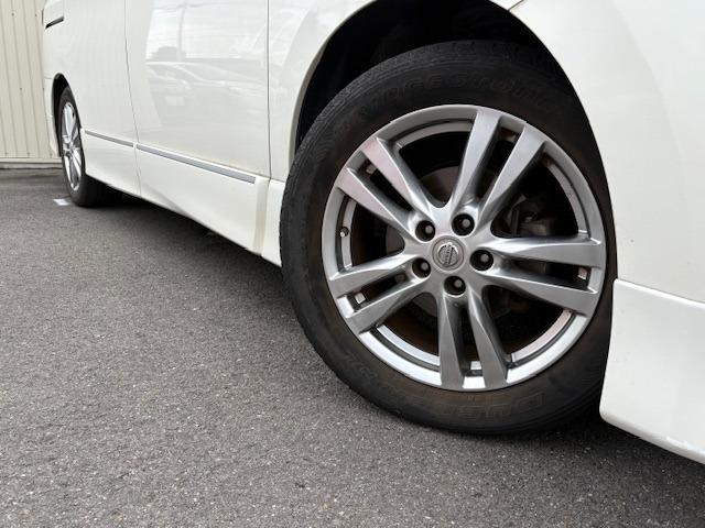 エルグランド 250ハイウェイスター /フリップモニター/ナビTV/両側電動スライド/黒半革/Bluetooth/全周囲カメラ/HID/ETC/スマートキー/DVD再生(16枚目)