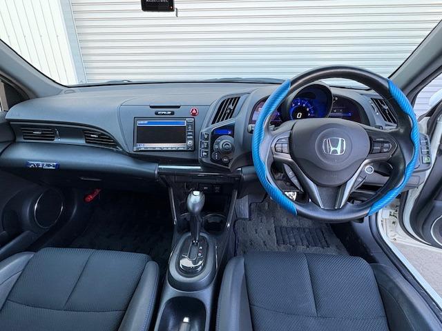 CR-Z αドレストレーベルII 黒ハーフレザーシート/禁煙/HDDナビTV/バックカメラ/HID/ETC/スマートキー/クルーズコントロール/オートライト/オートライト/ステアシフト(8枚目)