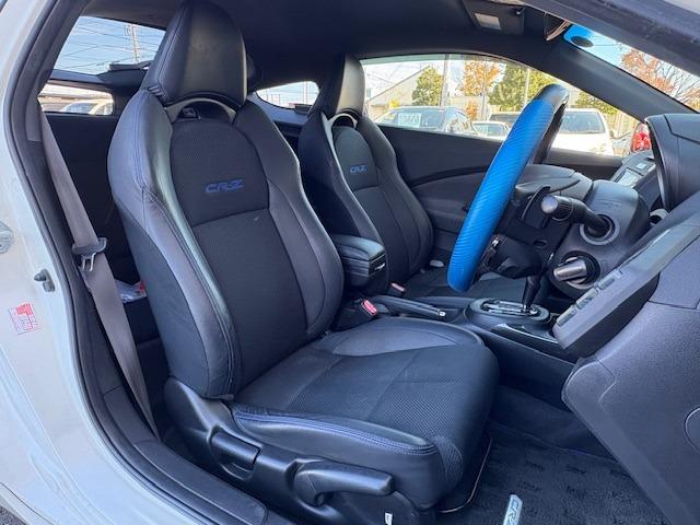 CR-Z αドレストレーベルII 黒ハーフレザーシート/禁煙/HDDナビTV/バックカメラ/HID/ETC/スマートキー/クルーズコントロール/オートライト/オートライト/ステアシフト(9枚目)