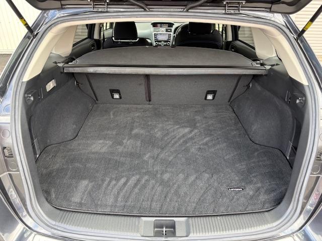 レヴォーグ １．６ＧＴ－Ｓアイサイト　４ＷＤ／車検２年付／禁煙／８型ナビＴＶ／Ｂｌｕｅｔｏｏｔｈ／ＬＥＤ／バックカメラ／ＥＴＣ／衝突軽減ブレーキ／クルーズコントロール（14枚目）