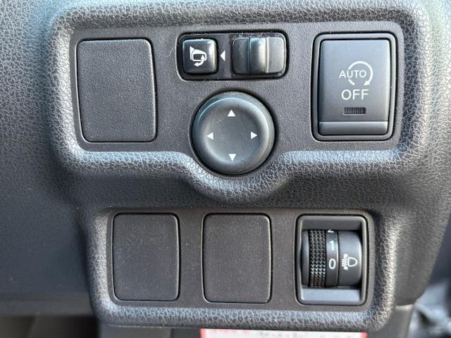 ノート X DIG-S 車検2年付/禁煙/ナビTV/Bluetooth/バックカメラ/ETC/スマートキー/DVD再生/イモビライザー/オートエアコン(20枚目)