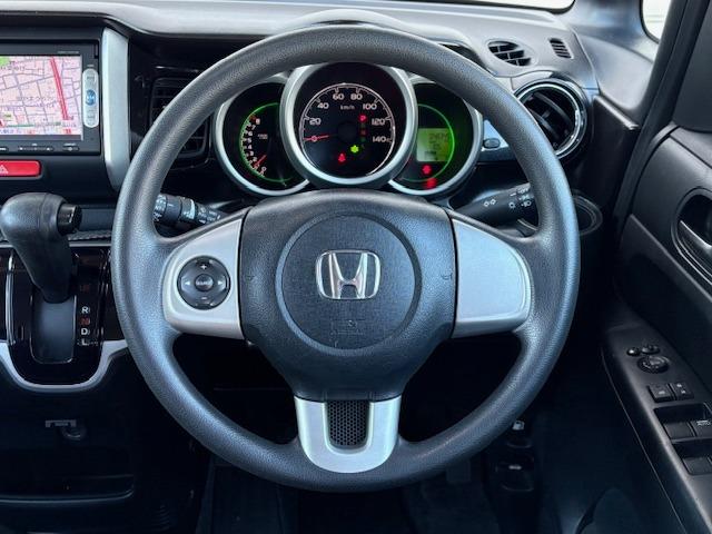 Ｎ－ＢＯＸ Ｇ・Ｌパッケージ　／電動スライド／禁煙／ナビＴＶ／Ｂｌｕｅｔｏｏｔｈ／バックカメラ／ＥＴＣ／スマートキー／ＤＶＤ再生／イモビライザー／オートエアコン（18枚目）