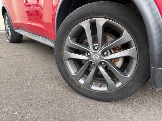 ジューク １５ＲＸ　パーソナライズパッケージ　／ナビＴＶ／Ｂｌｕｅｔｏｏｔｈ／バックカメラ／ＨＩＤ／ＥＴＣ／スマートキー／イモビライザー／オートライト／オートエアコン／アイドリングストップ（16枚目）