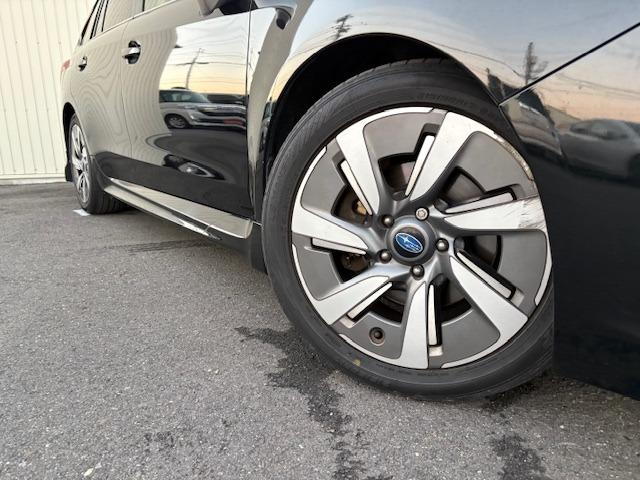 【タイヤについて】アルミホイールや、新品タイヤ、スタッドレスタイヤご相談承ります。