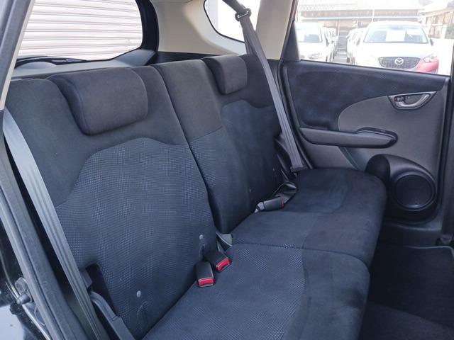 フィット G・10thアニバーサリー /禁煙/バックカメラ/ETC/スマートキー/イモビライザー8電動格納ミラー/ウインカーミラー/プライバシーガラス/ダブルエアバック(10枚目)