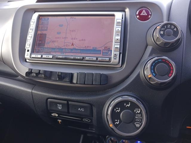 フィット G・10thアニバーサリー /禁煙/バックカメラ/ETC/スマートキー/イモビライザー8電動格納ミラー/ウインカーミラー/プライバシーガラス/ダブルエアバック(20枚目)