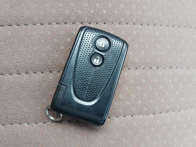 ミラココア ココアXスペシャルコーデ ツートン/禁煙/ナビTV/Bluetooth/バックカメラ/スマートキー/DVD再生/イモビライザー/オートエアコン/電動格納ミラー(12枚目)