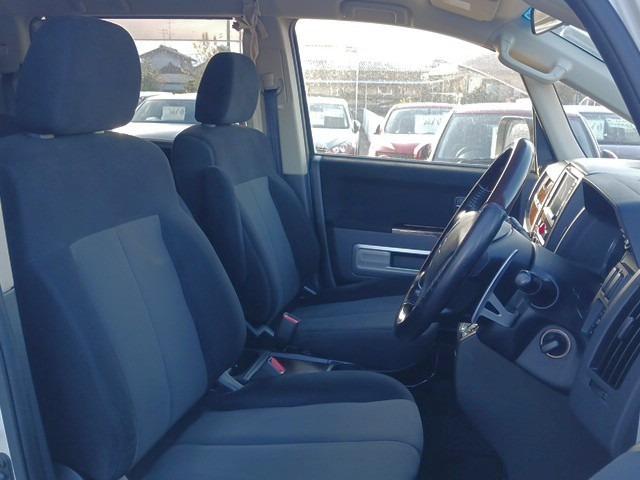 デリカD:5 シャモニー 4WD/両側電動スライド/ナビTV/フリップモニタ/バックカメラ/HID/ETC/前席シートヒータ/前席電動シート/クルーズコントロール/(9枚目)