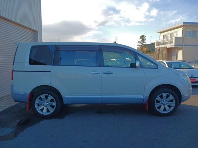 デリカD:5 シャモニー 4WD/両側電動スライド/ナビTV/フリップモニタ/バックカメラ/HID/ETC/前席シートヒータ/前席電動シート/クルーズコントロール/(26枚目)