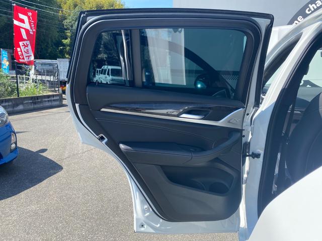 X4 xDrive 20d Mスポーツ 19インチアロイホイール アダプティブLED トップビューカメラ フルセグTV 黒革電動スポーツシート シートヒーター 全方囲障害物センサー オートトランク 純正ドライブレコーダー アンビエントライト(75枚目)