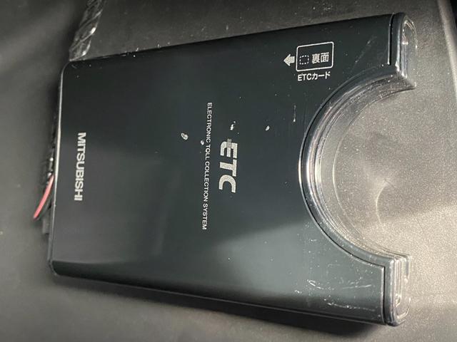 Ｎ－ＷＧＮカスタム Ｇ　ナビ　地デジＴＶ　Ｂｌｕｅｔｏｏｔｈ　バックカメラ　ＥＴＣ　スマートキー　プッシュスタート　オートライト　電動格納ミラー　ベンチシート　純正アルミホイール　ＨＩＤライト　フロントフォグランプ（4枚目）