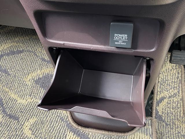 Ｎ－ＷＧＮカスタム Ｇ　ナビ　地デジＴＶ　Ｂｌｕｅｔｏｏｔｈ　バックカメラ　ＥＴＣ　スマートキー　プッシュスタート　オートライト　電動格納ミラー　ベンチシート　純正アルミホイール　ＨＩＤライト　フロントフォグランプ（30枚目）