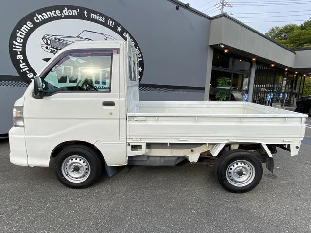 ハイゼットトラック エアコン・パワステ スペシャル 5MT スペアキー メンテナンスノート 車載工具 エアコン パワーステアリング ヘッドライトレベライザー 左サイド死角ミラー ハロゲンヘッドライト(19枚目)