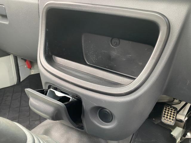 ハイゼットトラック エアコン・パワステ スペシャル 5MT スペアキー メンテナンスノート 車載工具 エアコン パワーステアリング ヘッドライトレベライザー 左サイド死角ミラー ハロゲンヘッドライト(26枚目)