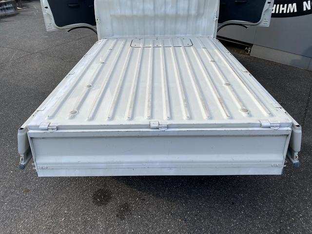 ハイゼットトラック エアコン・パワステ スペシャル 5MT スペアキー メンテナンスノート 車載工具 エアコン パワーステアリング ヘッドライトレベライザー 左サイド死角ミラー ハロゲンヘッドライト(48枚目)